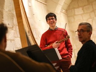 Improvisations polyphoniques médiévales : entrevue avec Nicolas Sansarlat